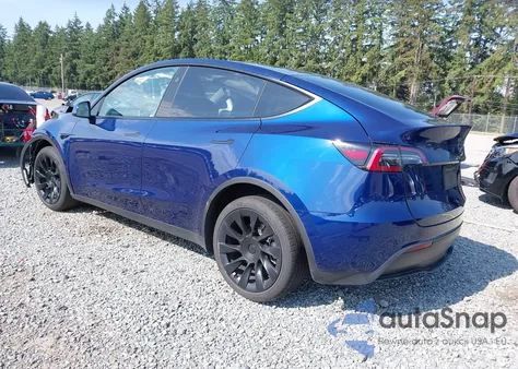 2023 Tesla Model Y Awd/Long Range Dual Motor All-Wheel Drive из США, поврежденный, VIN 7SAYGDEE6PF838025